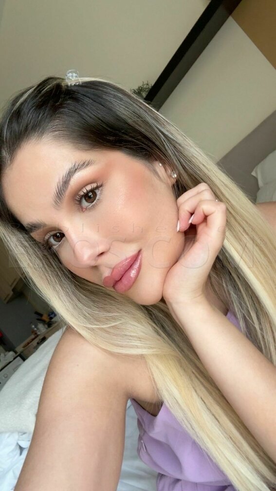 Amanda Bittencourt photo 5