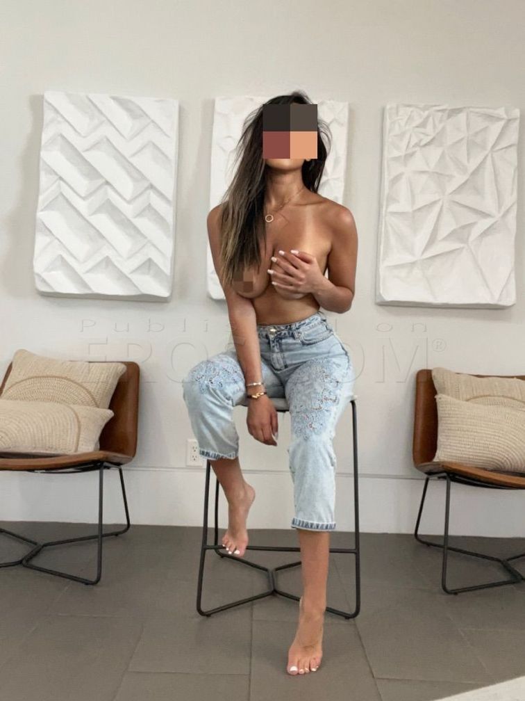 Sasha Addison photo 2